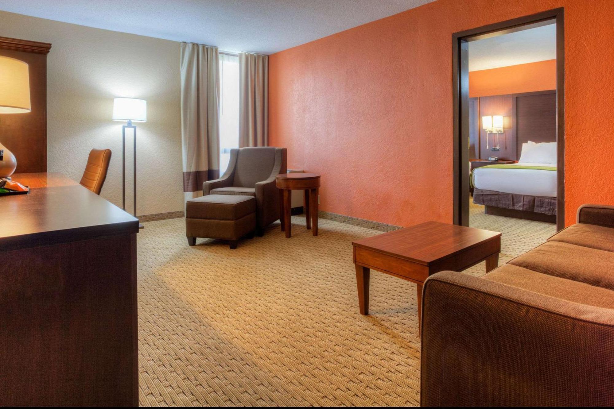 Comfort Inn & Suites Evansville Airport Exterior foto