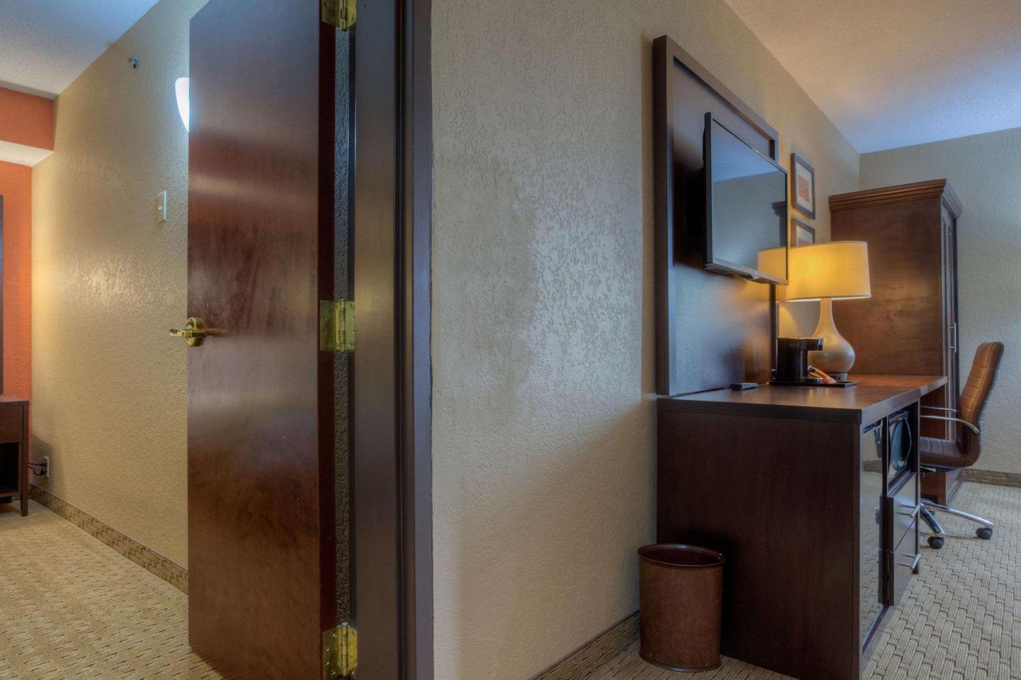 Comfort Inn & Suites Evansville Airport Exterior foto
