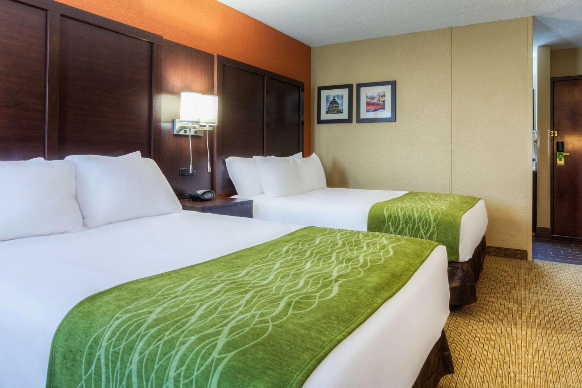 Comfort Inn & Suites Evansville Airport Exterior foto
