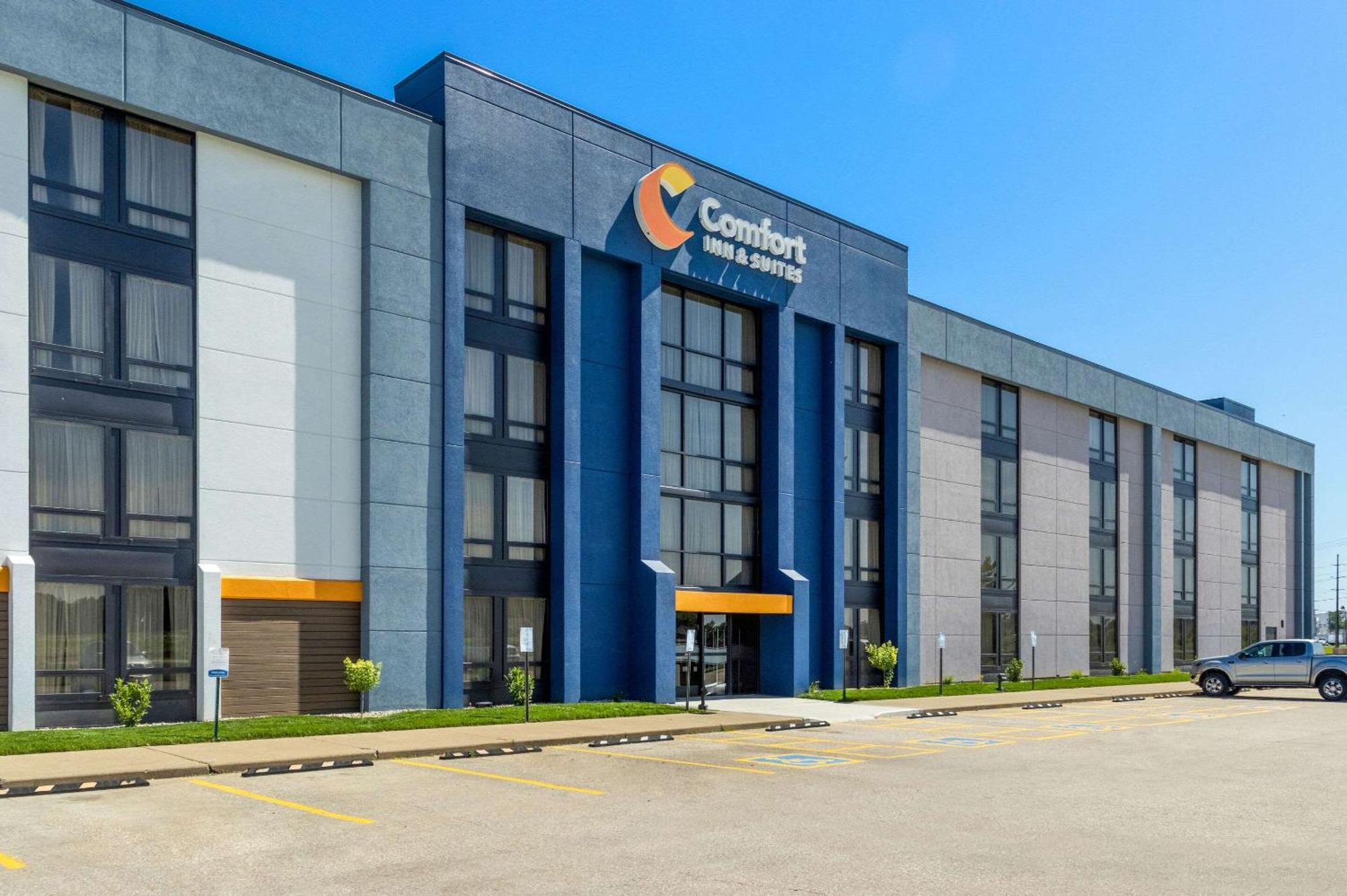 Comfort Inn & Suites Evansville Airport Exterior foto